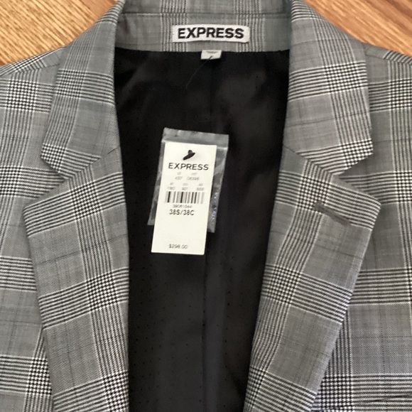 Express Men's Checkered Gray Blazer - Picture 2 of 7